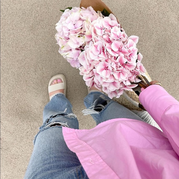 𝗡𝗪𝗧 𝗭𝗮𝗿𝗮 • Rubberized Low Heel Sandals - Picture 6 of 11